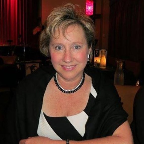 Meet your Posher, Renee - Picture 1 of 1